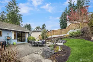 18430 NE 15th Pl, Bellevue, WA 98008 - Photo 25