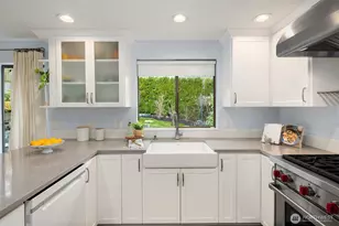 18430 NE 15th Pl, Bellevue, WA 98008 - Photo 9