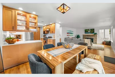 5053 36th Avenue NE, Seattle, WA 98105 - Photo 7