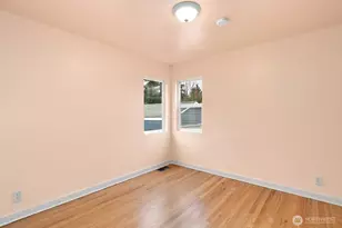 1526 N 107th St, Seattle, WA 98133 - Photo 11