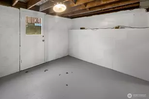 1526 N 107th St, Seattle, WA 98133 - Photo 17