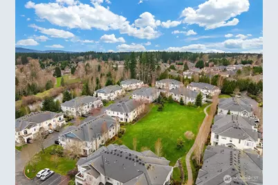 1855 Trossachs Boulevard SE #2402, Sammamish, WA 98075 - Photo 39