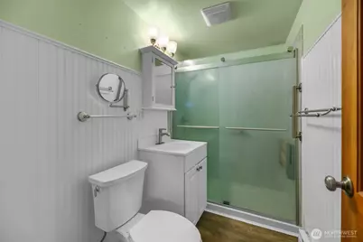 5703 230th Street SW, Mountlake Terrace, WA 98043 - Photo 17