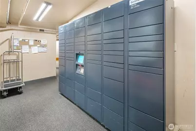 2201 3rd Avenue #1404, Seattle, WA 98121 - Photo 19