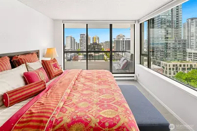 2201 3rd Avenue #1404, Seattle, WA 98121 - Photo 11