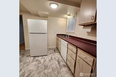 901 Pleasant Avenue, Bremerton, WA 98337 - Photo 11