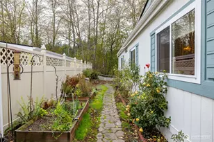 2414 Vista Ln, Anacortes, WA 98221 - Photo 23