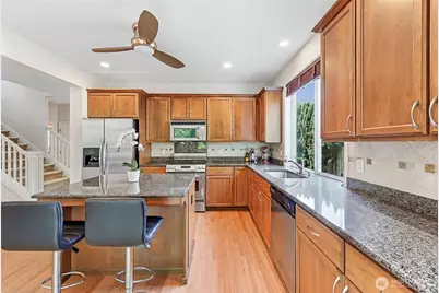 17681 NE 121st Court, Redmond, WA 98052 - Photo 9