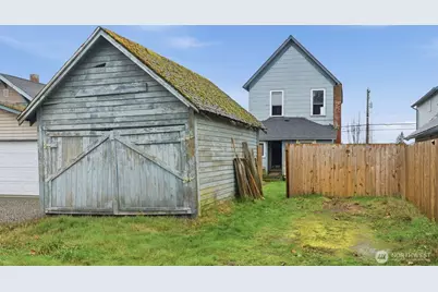 8415 S Park Avenue, Tacoma, WA 98444 - Photo 3