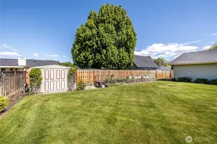 1484 Elmwood St, Wenatchee, WA 98801 - Photo 33
