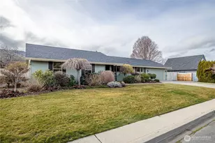 1484 Elmwood St, Wenatchee, WA 98801 - Photo 3