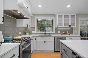 22335 SE 244th Pl, Maple Valley, WA 98038 - Photo 11