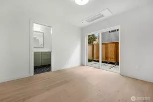 1412 N 47th St, Seattle, WA 98103 - Photo 7