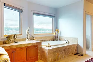 2837 E Lake Sammamish Pkwy NE, Sammamish, WA 98074 - Photo 23