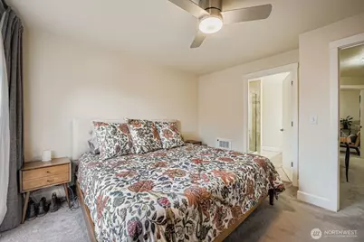 1502 44th Avenue SW, Seattle, WA 98116 - Photo 19