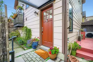 1502 44th Ave SW, Seattle, WA 98116 - Photo 3