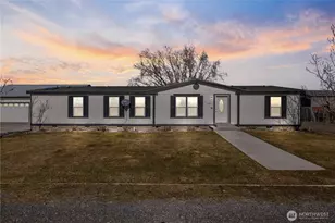 205 Priest Rapids Dr, Mattawa, WA 99349 - Photo 3