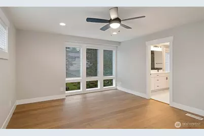 7560 S 130th Place, Seattle, WA 98178 - Photo 9