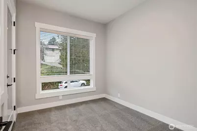 7560 S 130th Place, Seattle, WA 98178 - Photo 5