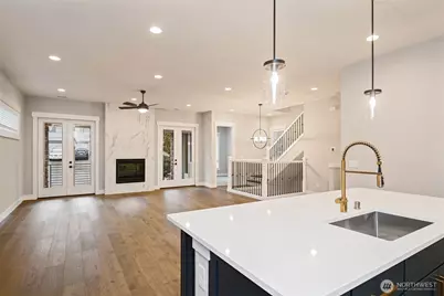 7560 S 130th Place, Seattle, WA 98178 - Photo 3