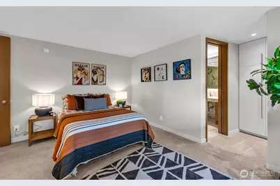 6437 Hampton Road S, Seattle, WA 98118 - Photo 23