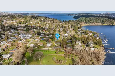 6437 Hampton Road S, Seattle, WA 98118 - Photo 35