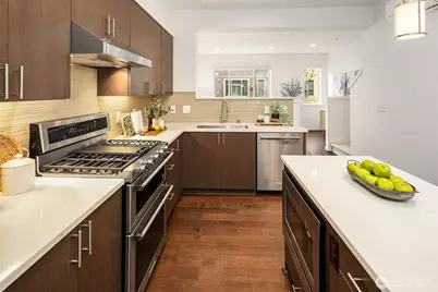 15711 NE 14th Alley, Bellevue, WA 98008 - Photo 3