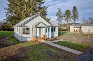 1365 Dolan St, Raymond, WA 98577 - Photo 3