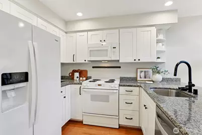 2530 15th Avenue W #603, Seattle, WA 98119 - Photo 5