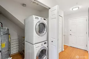 2530 15th Ave W, Seattle, WA 98119 - Photo 11