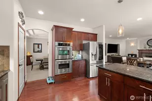 8007 183rd Ave E, Bonney Lake, WA 98391 - Photo 9