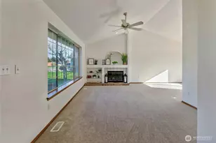 922 130th St E, Tacoma, WA 98445 - Photo 5