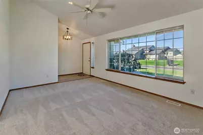 922 130th Street E, Tacoma, WA 98445 - Photo 7