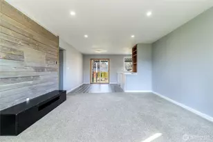 365 SE Highland Park Dr, College Place, WA 99324 - Photo 5