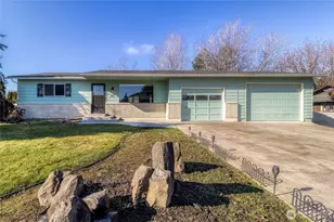 365 SE Highland Park Dr, College Place, WA 99324 - Photo 1