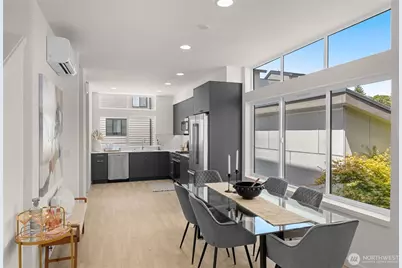 8335 C 12th Avenue NW, Seattle, WA 98117 - Photo 7