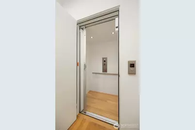 3431 E Superior Street, Seattle, WA 98122 - Photo 21