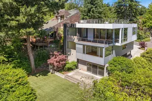 3431 E Superior St, Seattle, WA 98122 - Photo 1
