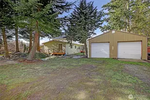 1097 Ellie Ln, Camano Island, WA 98282 - Photo 35