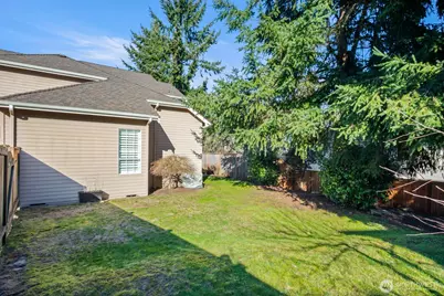 19640 88th Place NE, Bothell, WA 98011 - Photo 29