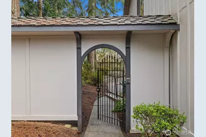 14300 Trillium Blvd SE #8, Mill Creek, WA 98012 - Photo 3