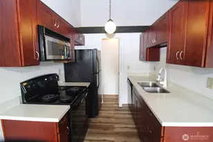 15210 Macadam Rd S, Tukwila, WA 98188 - Photo 3