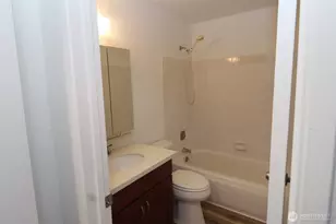 15210 Macadam Rd S, Tukwila, WA 98188 - Photo 13