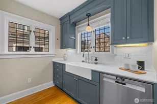 2502 E Roanoke St, Seattle, WA 98112 - Photo 11