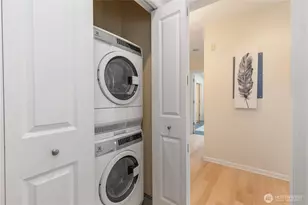 550 Dayton St, Edmonds, WA 98020 - Photo 27