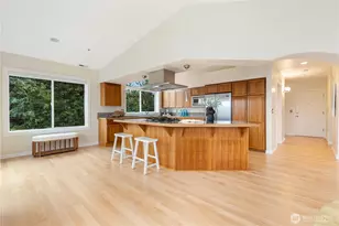 550 Dayton St, Edmonds, WA 98020 - Photo 15