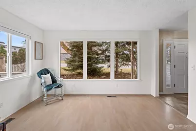 9 N Elliott Avenue, Wenatchee, WA 98801 - Photo 5