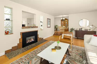 11252 Evanston Avenue N, Seattle, WA 98133 - Photo 3