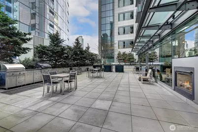 820 Blanchard Street #705, Seattle, WA 98121 - Photo 33