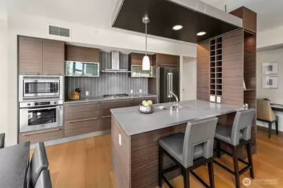 820 Blanchard Street #705, Seattle, WA 98121 - Photo 9